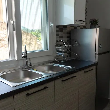 Apartment House Dellis *